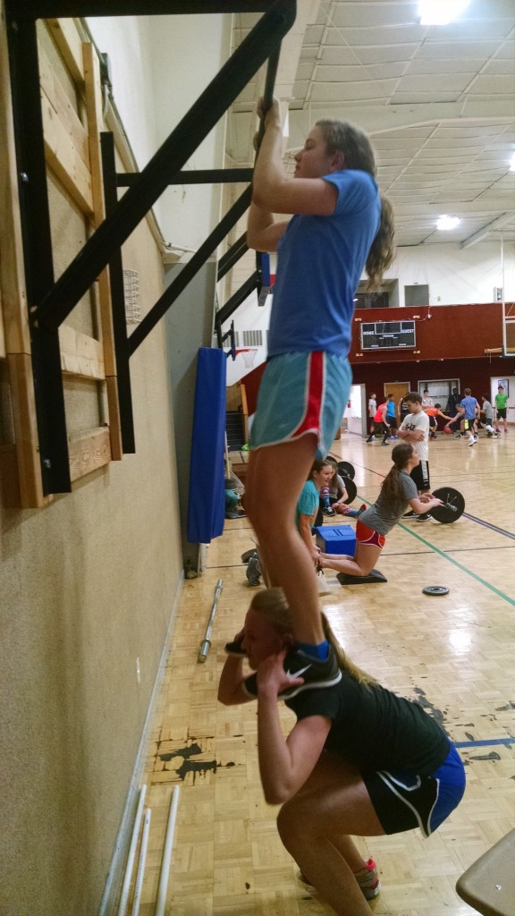 Cambrie-Sydney squat pullup